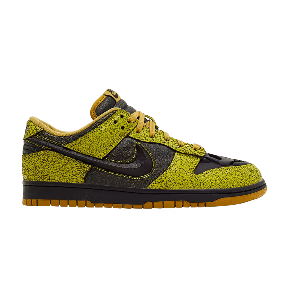 Nike Dunk Low Halloween Skull