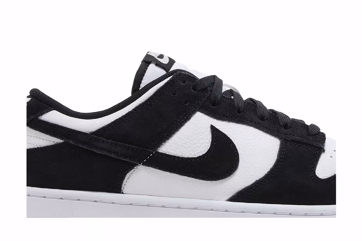Nike Dunk Low SE Suede Panda, view 3