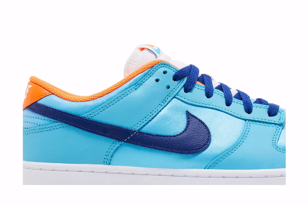 Nike Dunk Low SE Baltic Blue Total Orange, view 3
