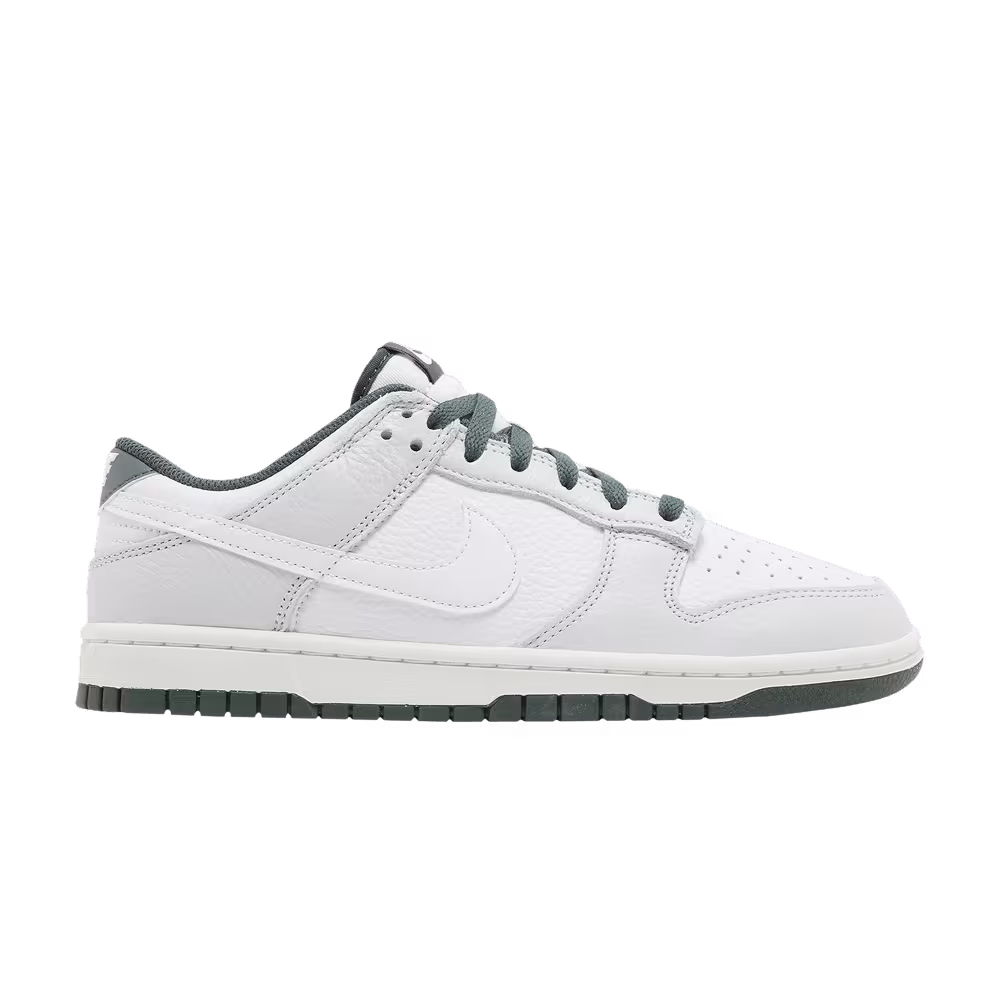 Nike Dunk Low SE Photon Dust Vintage Green