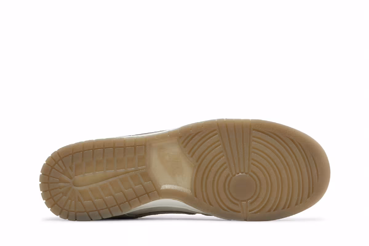 Nike Dunk Low SE Phantom Khaki, view 5