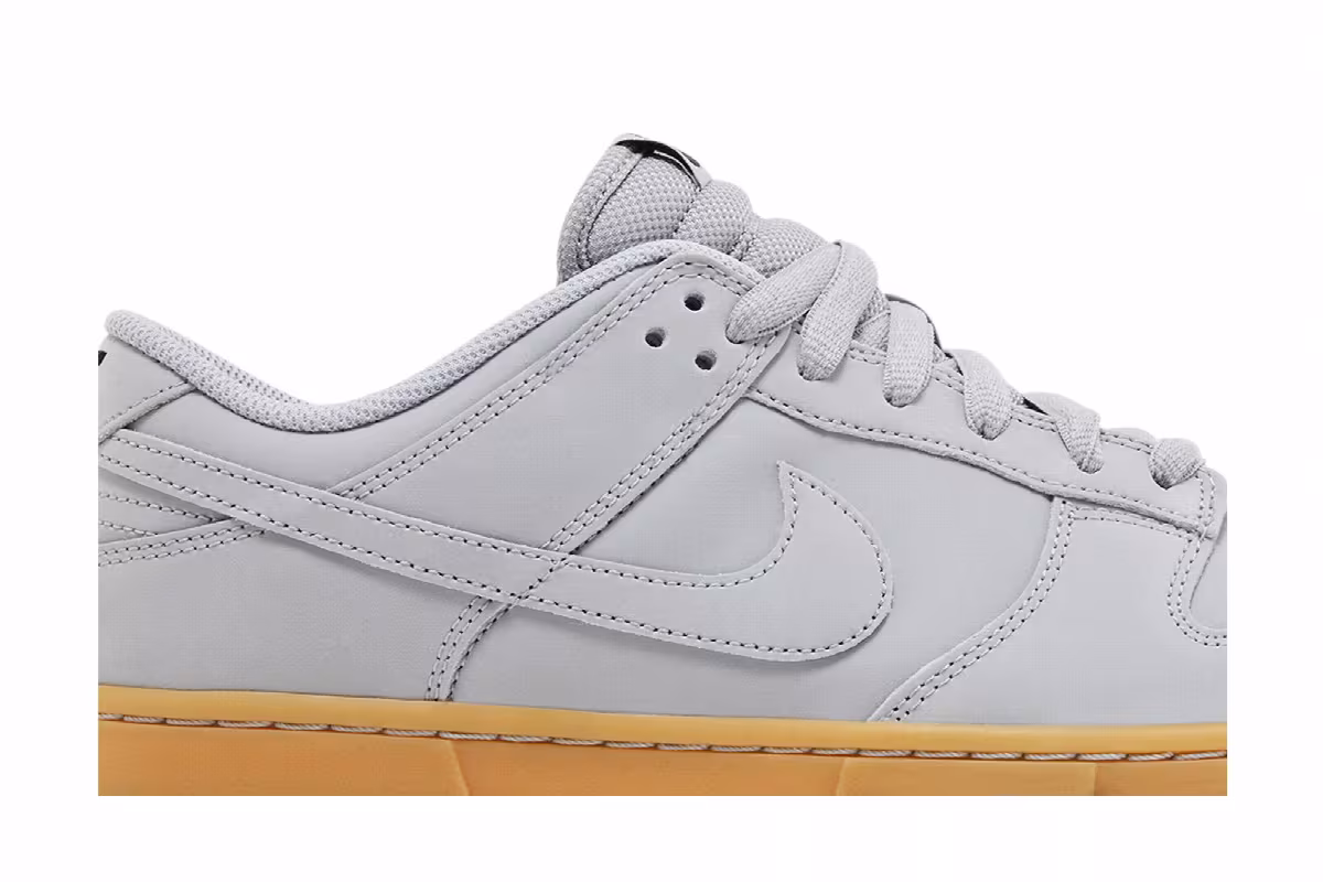 Nike Dunk Low SE Wolf Grey Gum, view 3
