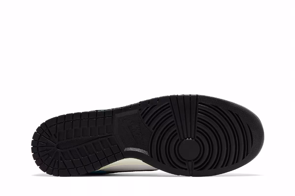 Nike Men's Dunk Low Next Nature N7, view 5
