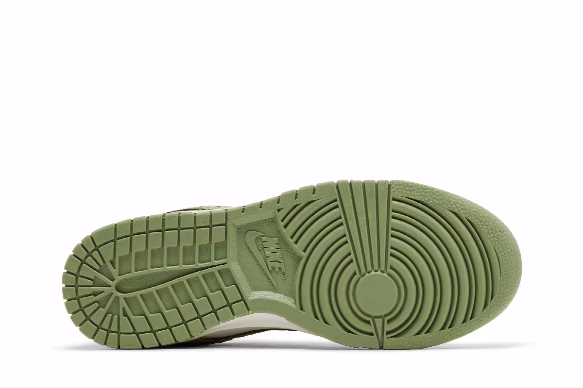 Nike Women's Dunk Low Safari Print Pack - Honeydew, view 5