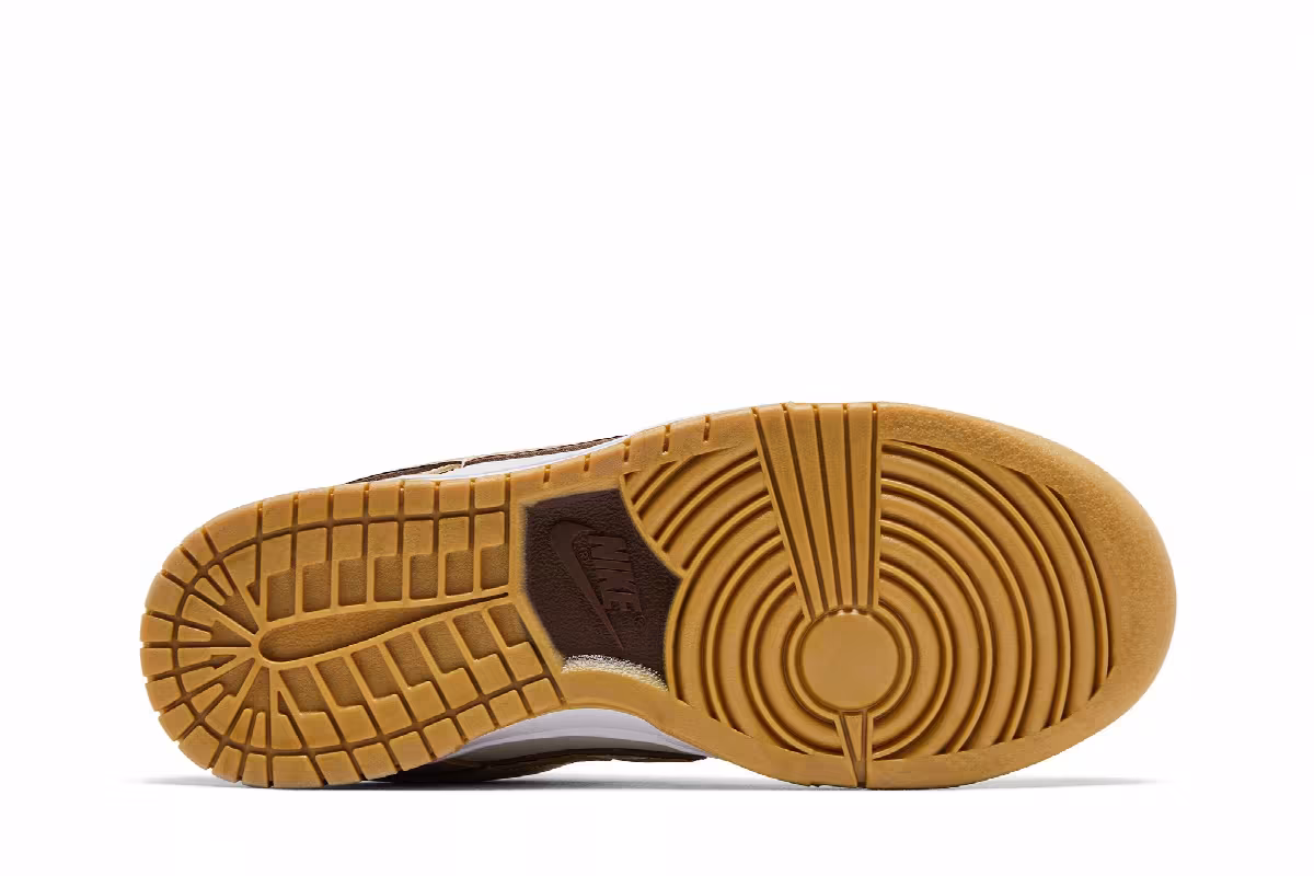Nike Women's Dunk Low LX Be The One, view 5