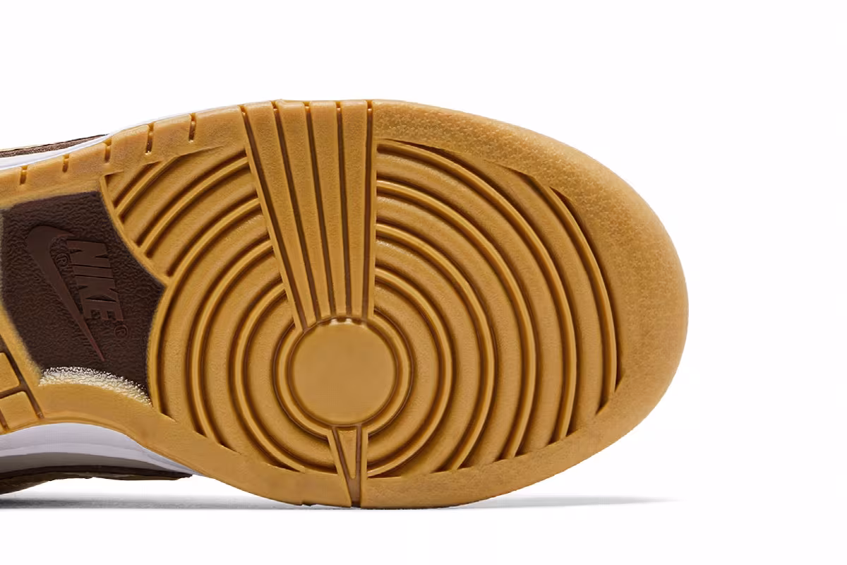 Nike Women's Dunk Low LX Be The One, view 6