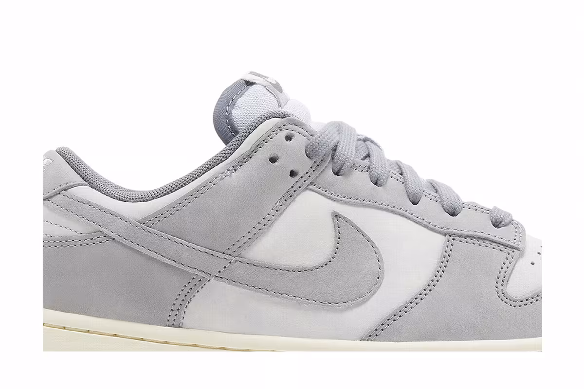 Nike Women's Dunk Low Cool Grey, view 3