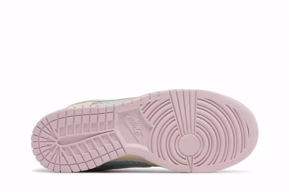 Nike Women's Dunk Low Heat Wave, view 5
