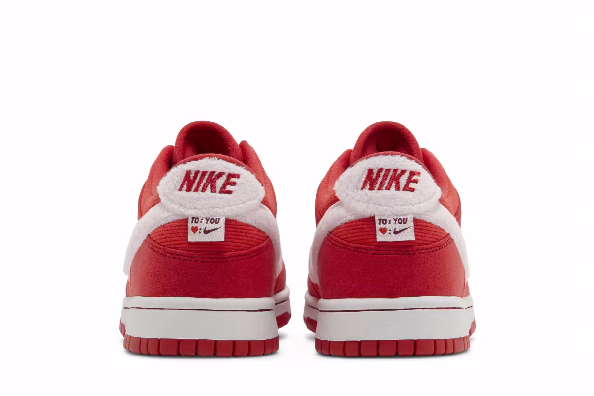 Nike Dunk Low GS Valentine's Day 2024, view 7