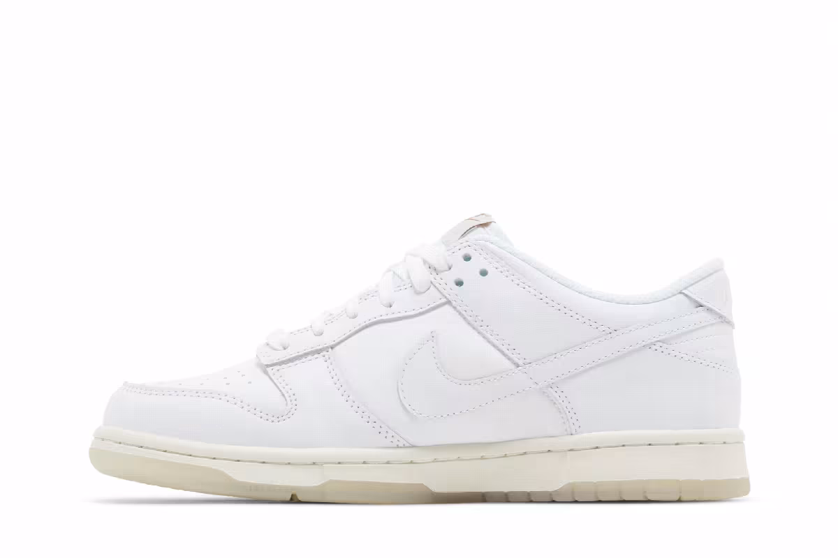 Nike Dunk Low GS Rainbow Lace Swoosh, view 4