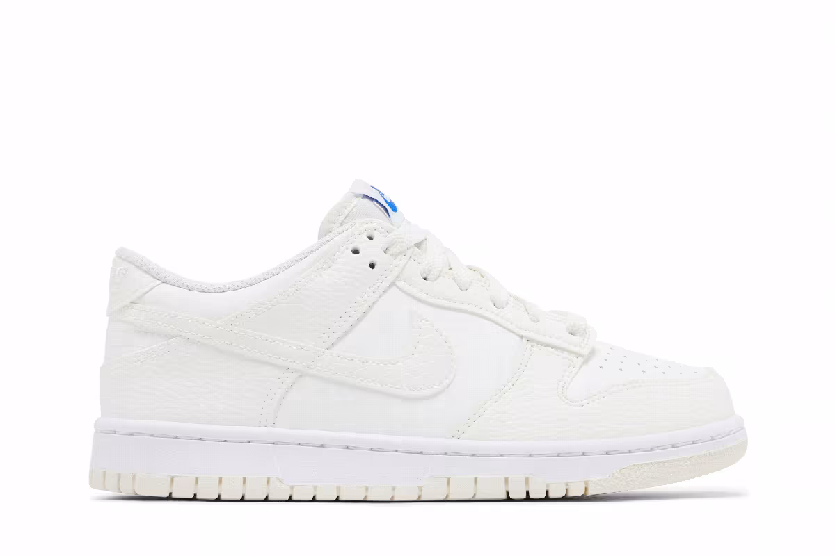 Nike Dunk Low SE GS Sail Croc, view 2