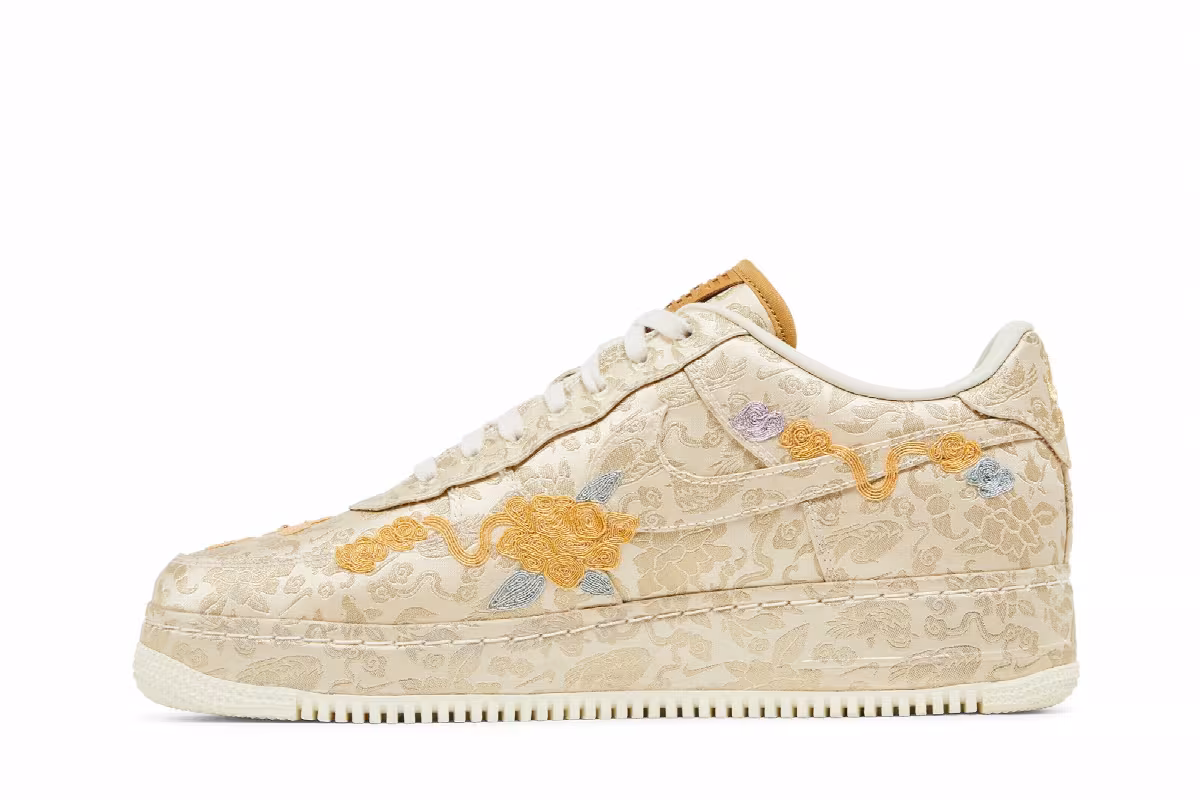 Nike Air Force 1 Low Year of the Dragon, view 4