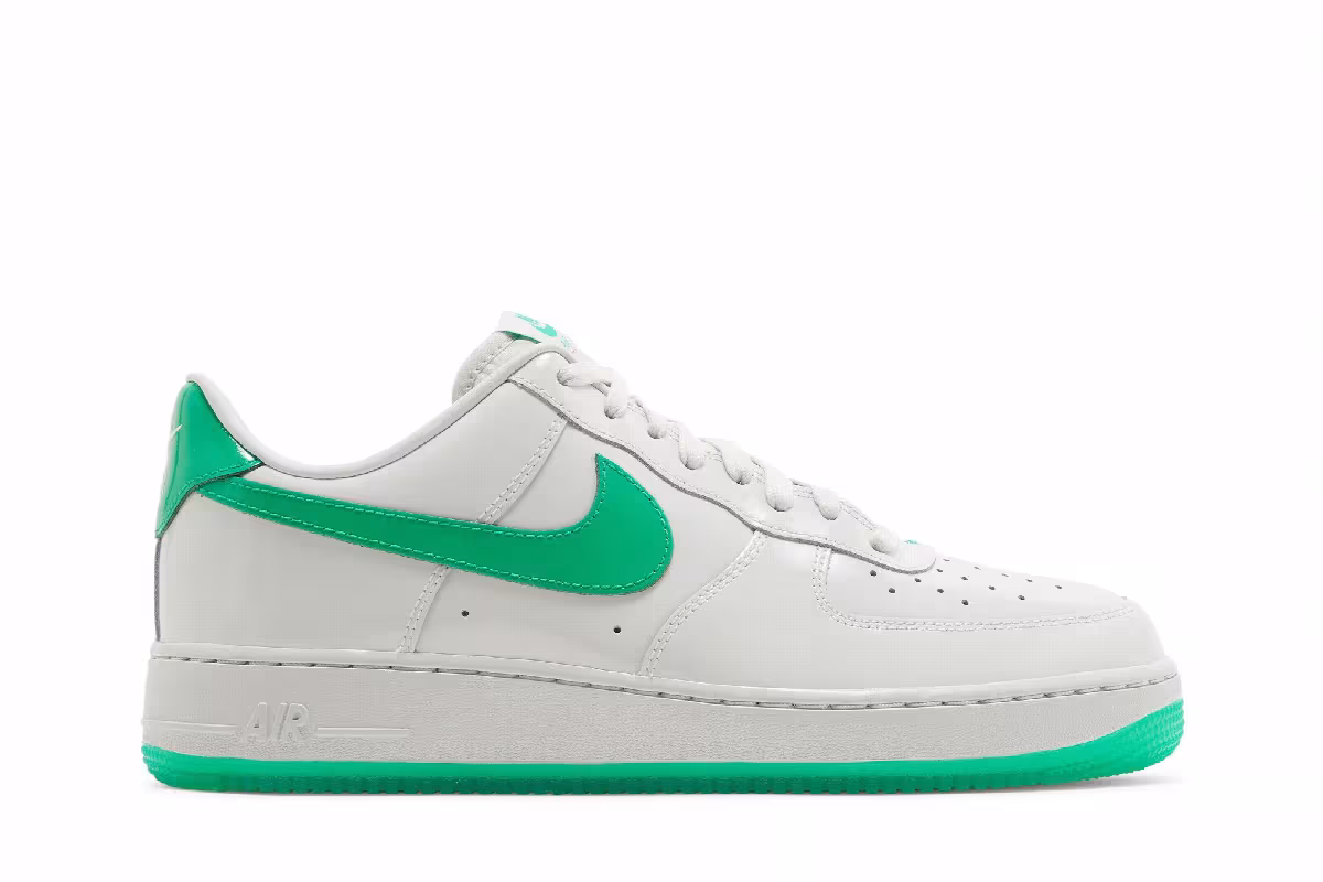 Nike Air Force 1 Platinum Tint Stadium Green, view 2