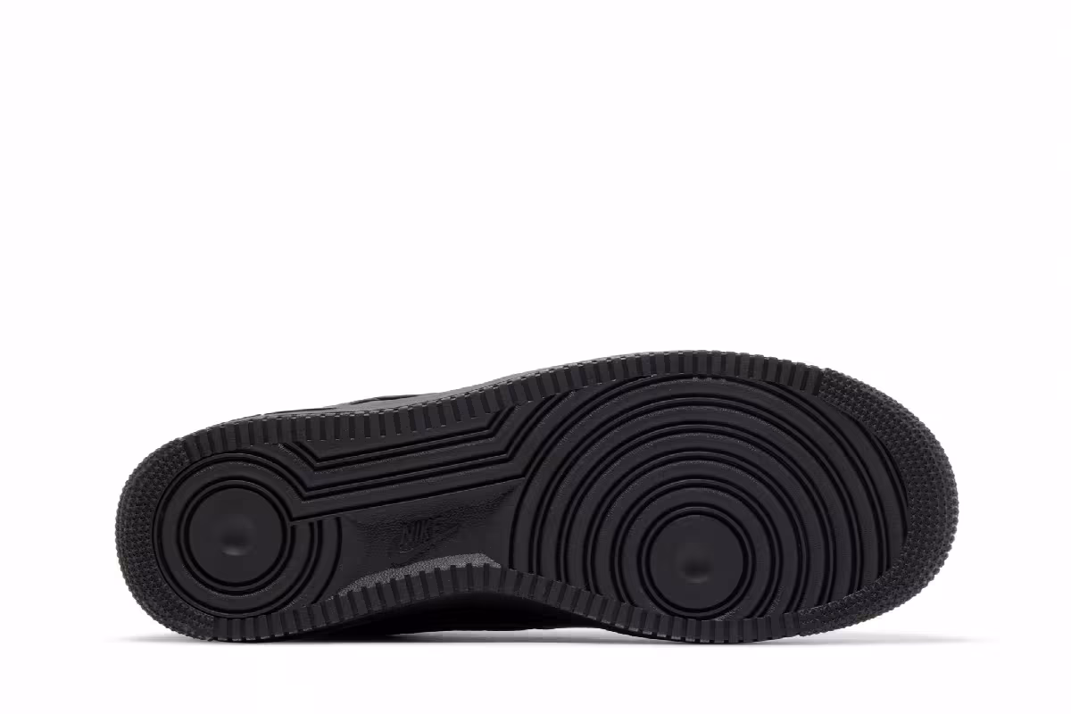 Nike Air Force 1 SP Perforated Black, view 5