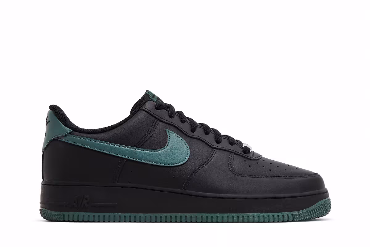 Nike Air Force 1 Black Vintage Green, view 2