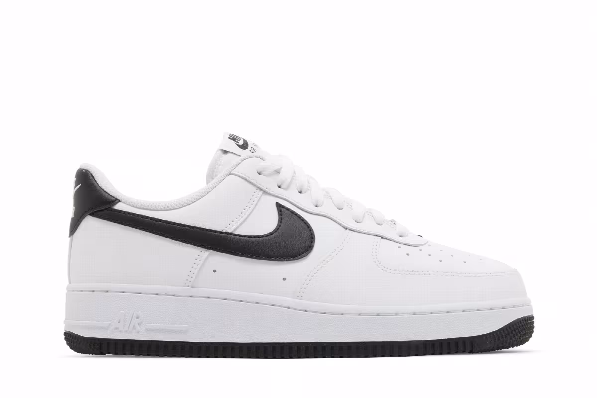 Nike Air Force 1 White Black, view 2