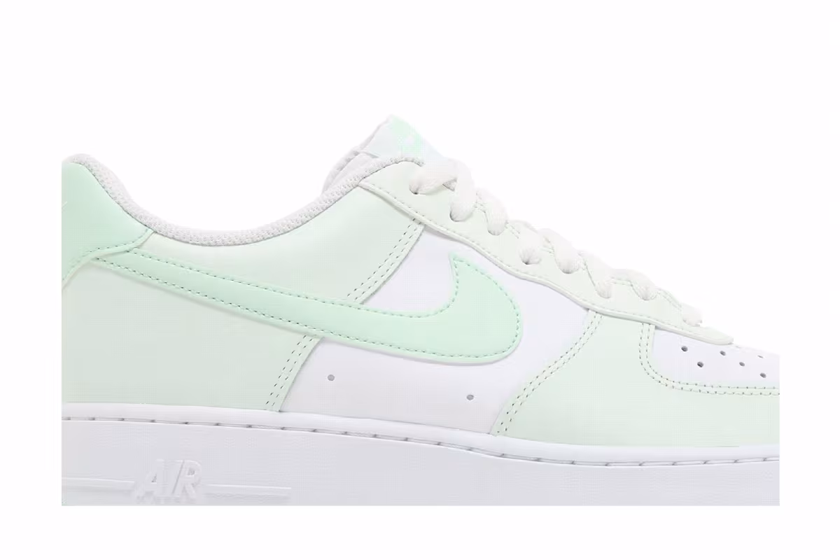 Nike Men's Air Force 1 Low Mint Foam, view 3