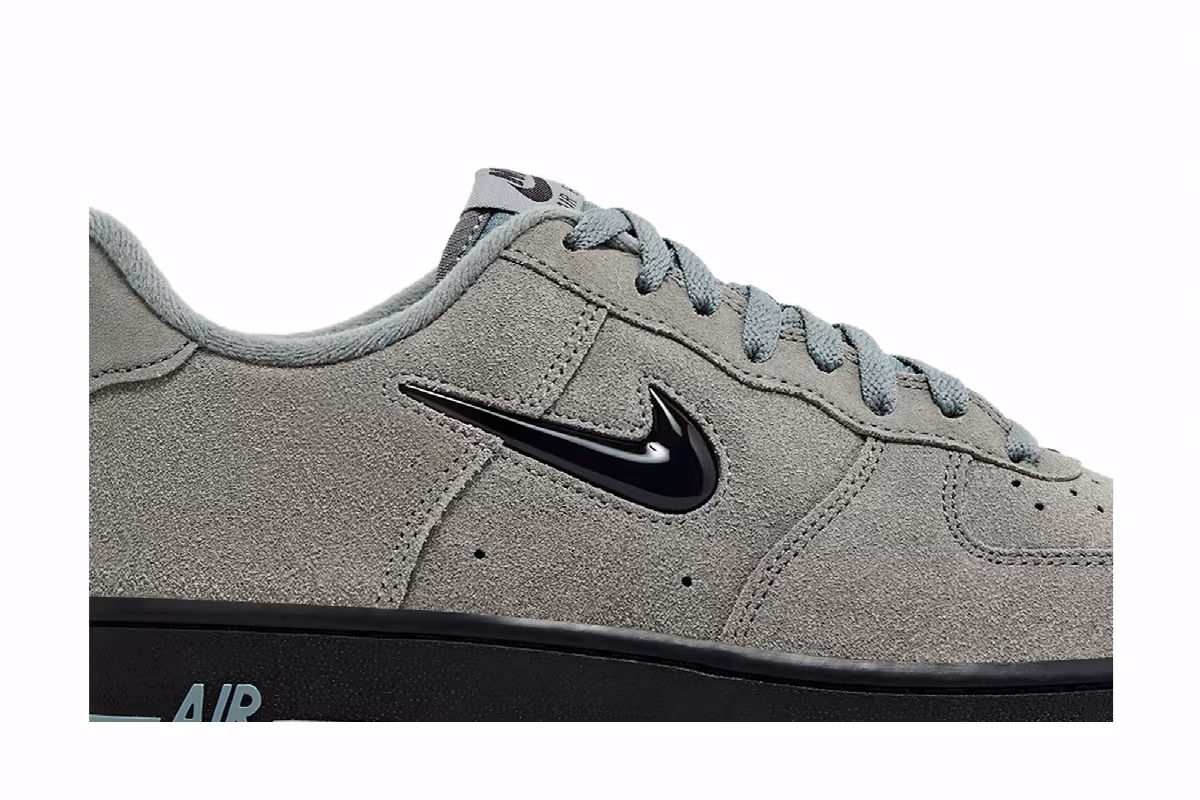 Nike Air Force 1 Jewel Cool Grey Black, view 3