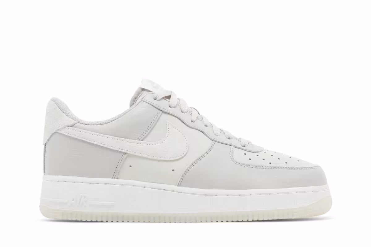 Nike Air Force 1 Light Bone, view 2