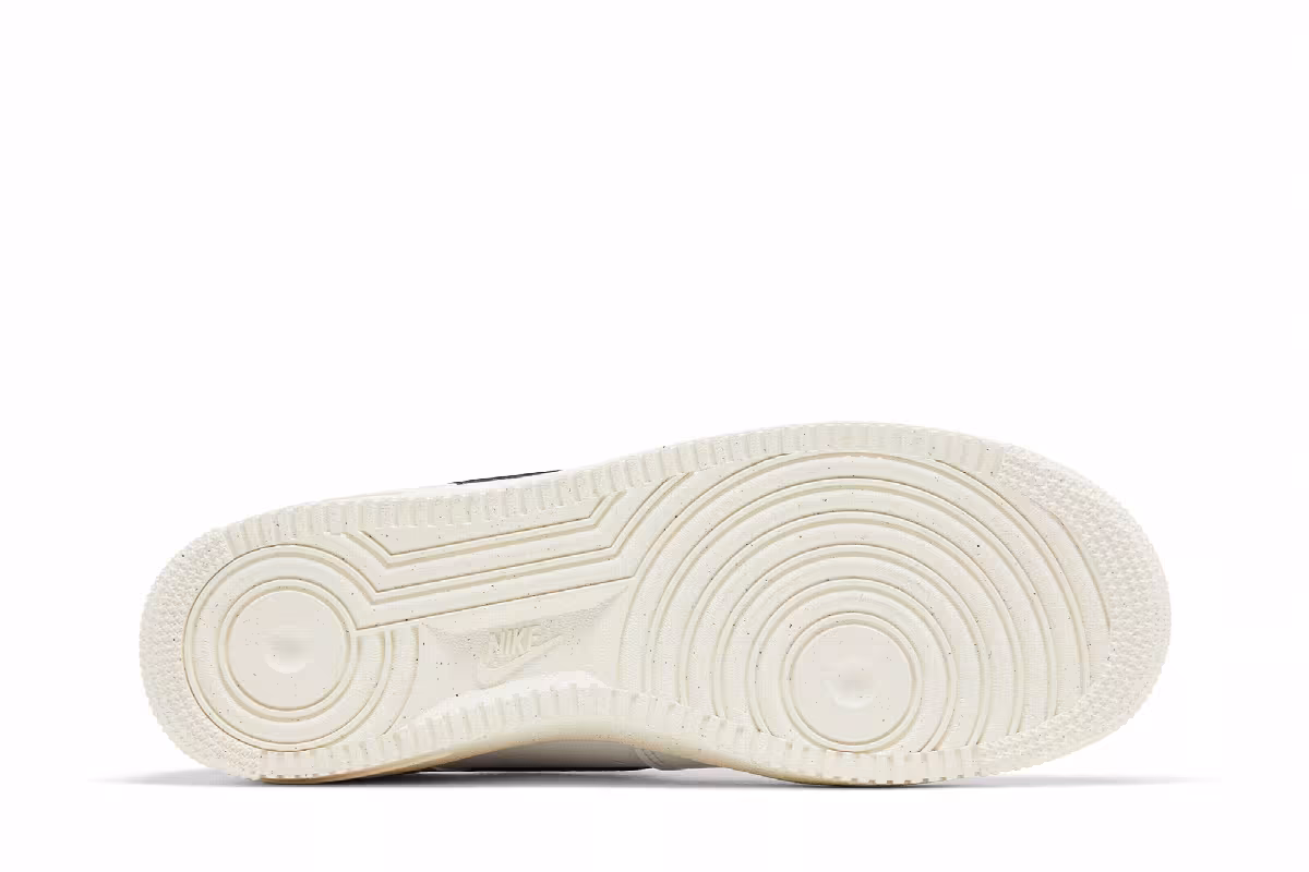 Nike Women's Air Force 1 Low Olympic, view 5