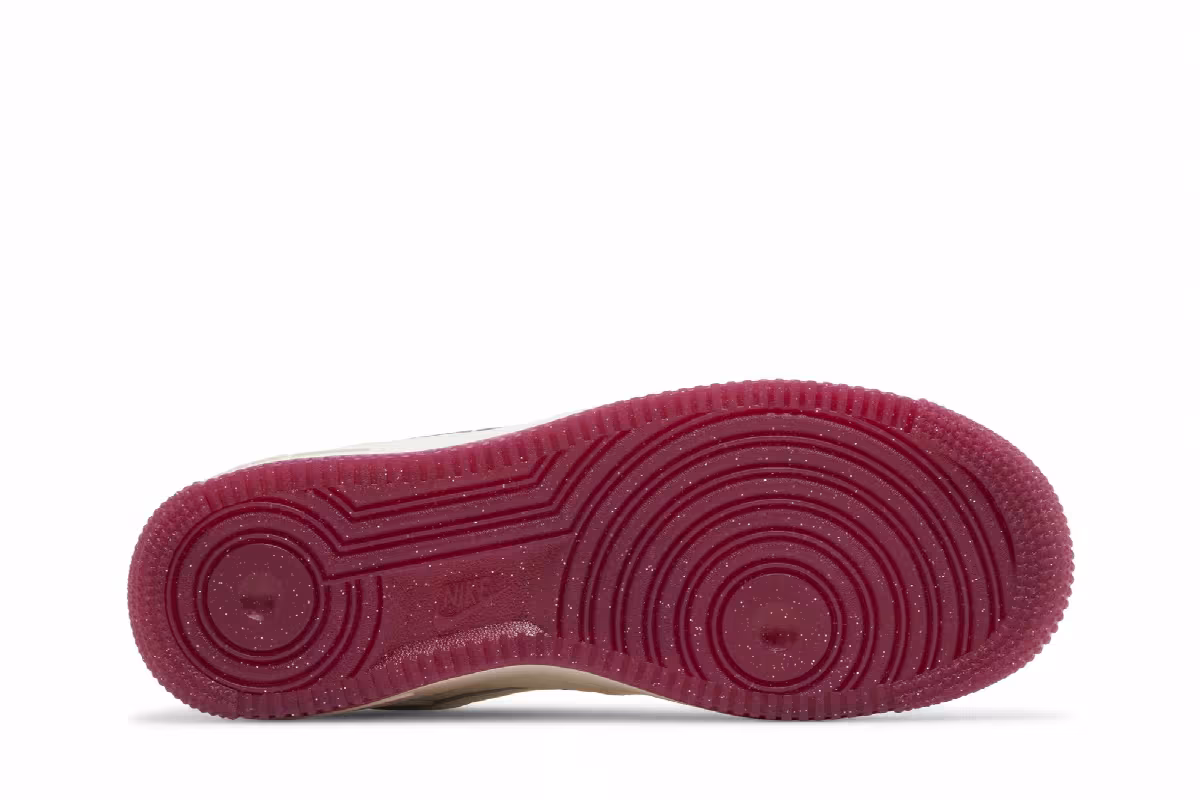 Nike Women's Air Force 1 Low Valentine's Day 2024, view 5