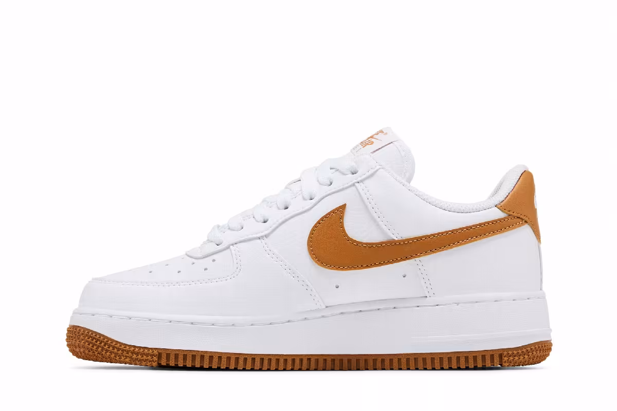 Nike Women's Air Force 1 White Flax, view 4