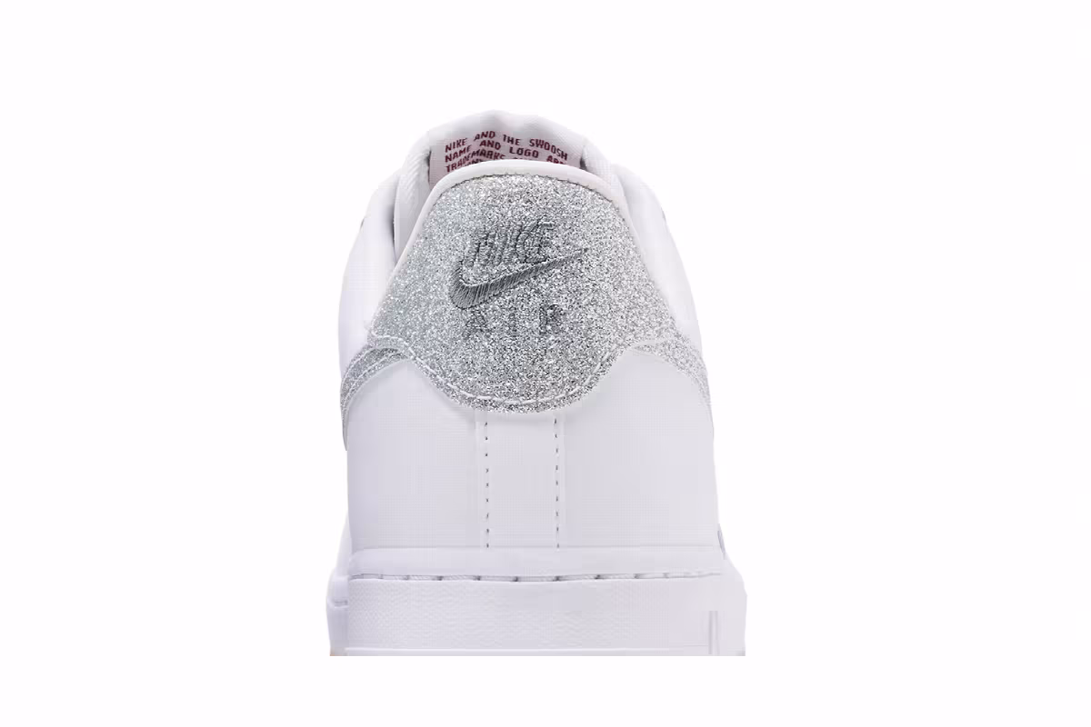 Nike Women's Air Force 1 Glitter Swoosh, view 8