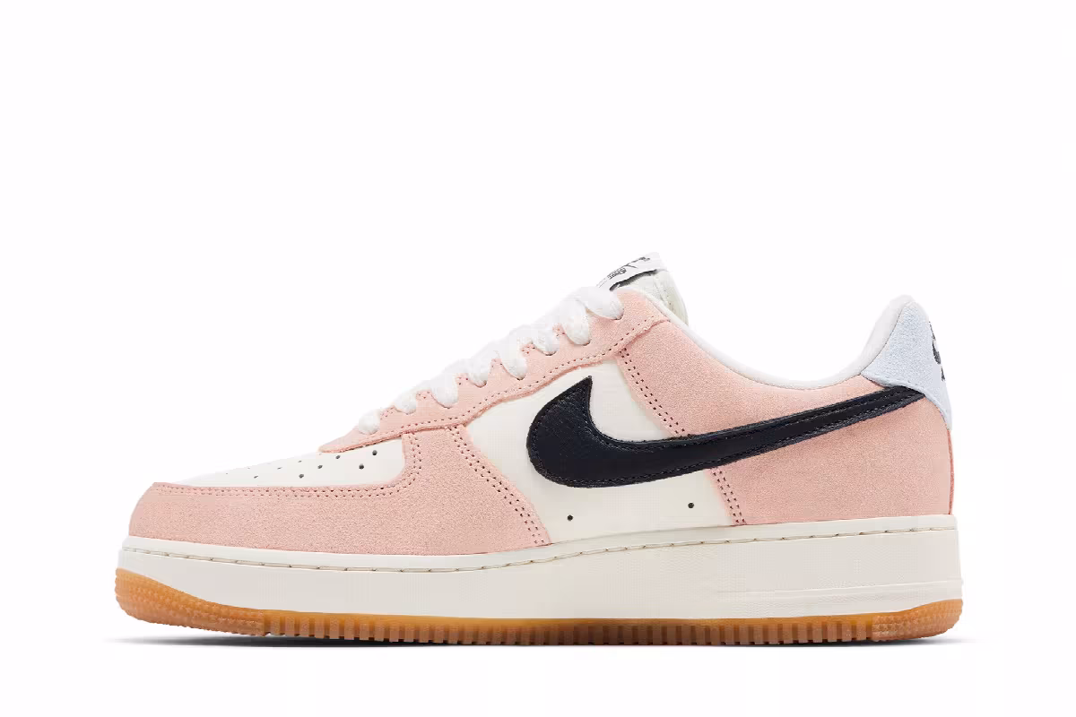 Nike Women's Air Force 1 Low Arctic Orange, view 4