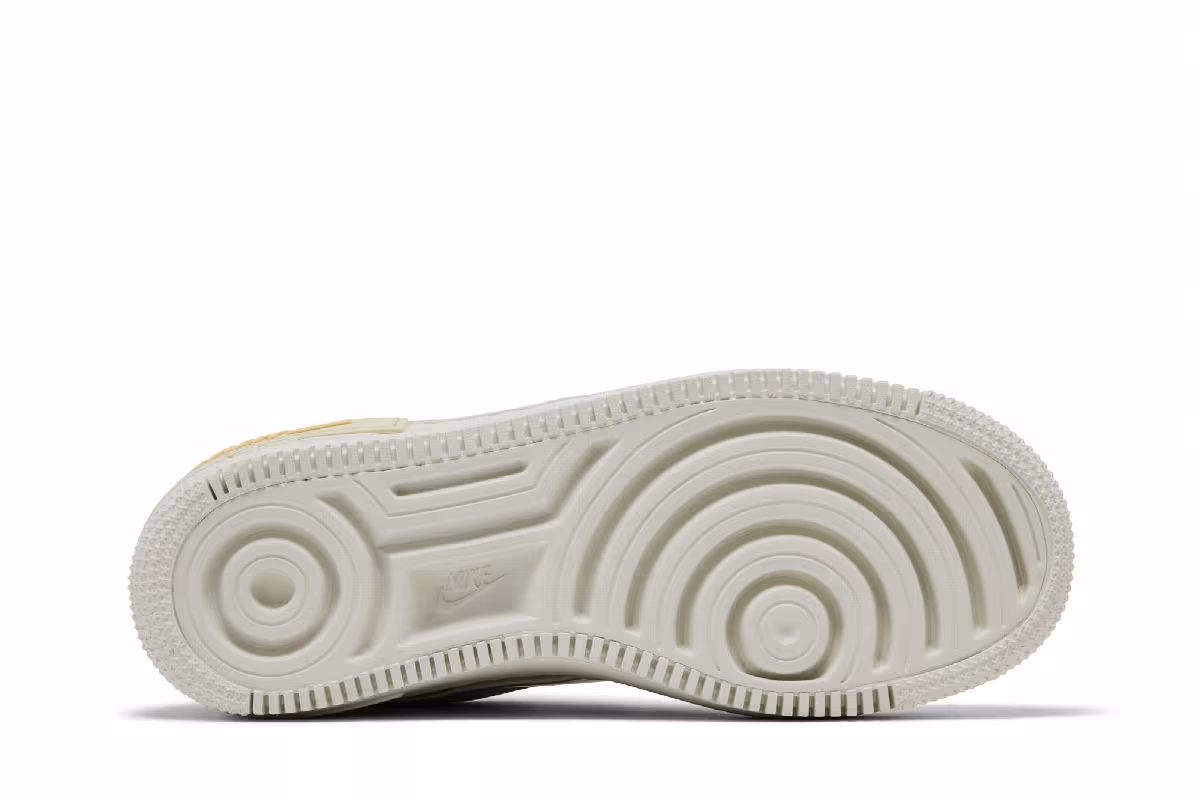 Nike Women's Air Force 1 Shadow Sail Ghost Pale Vanilla, view 5