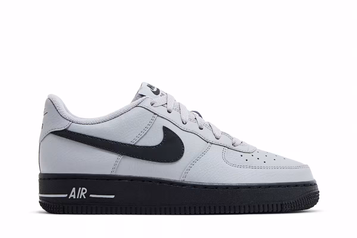 Nike Air Force 1 GS Wolf Grey, view 2