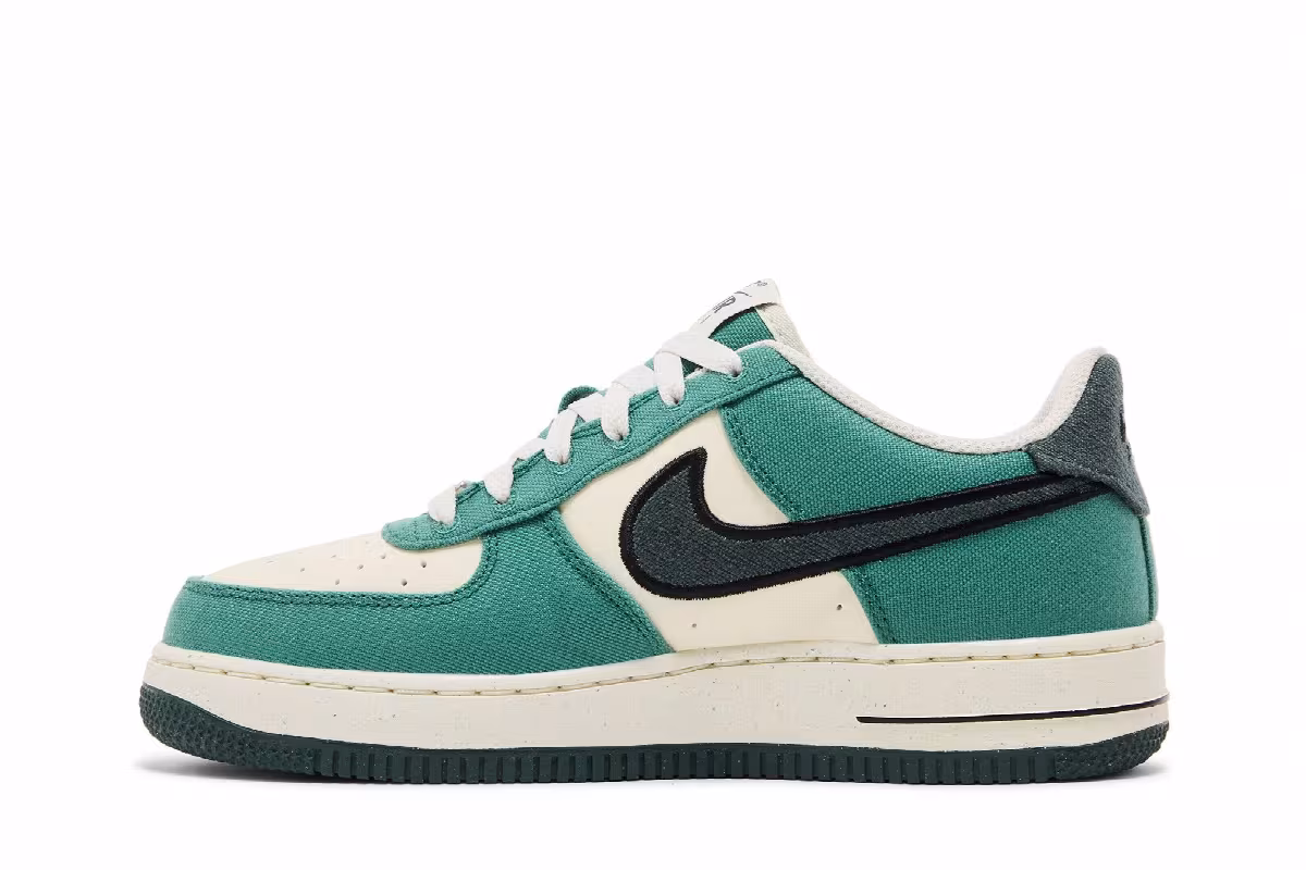 Nike Air Force 1 LV8 GS Notebook Doodle Pack - Vintage Green, view 4