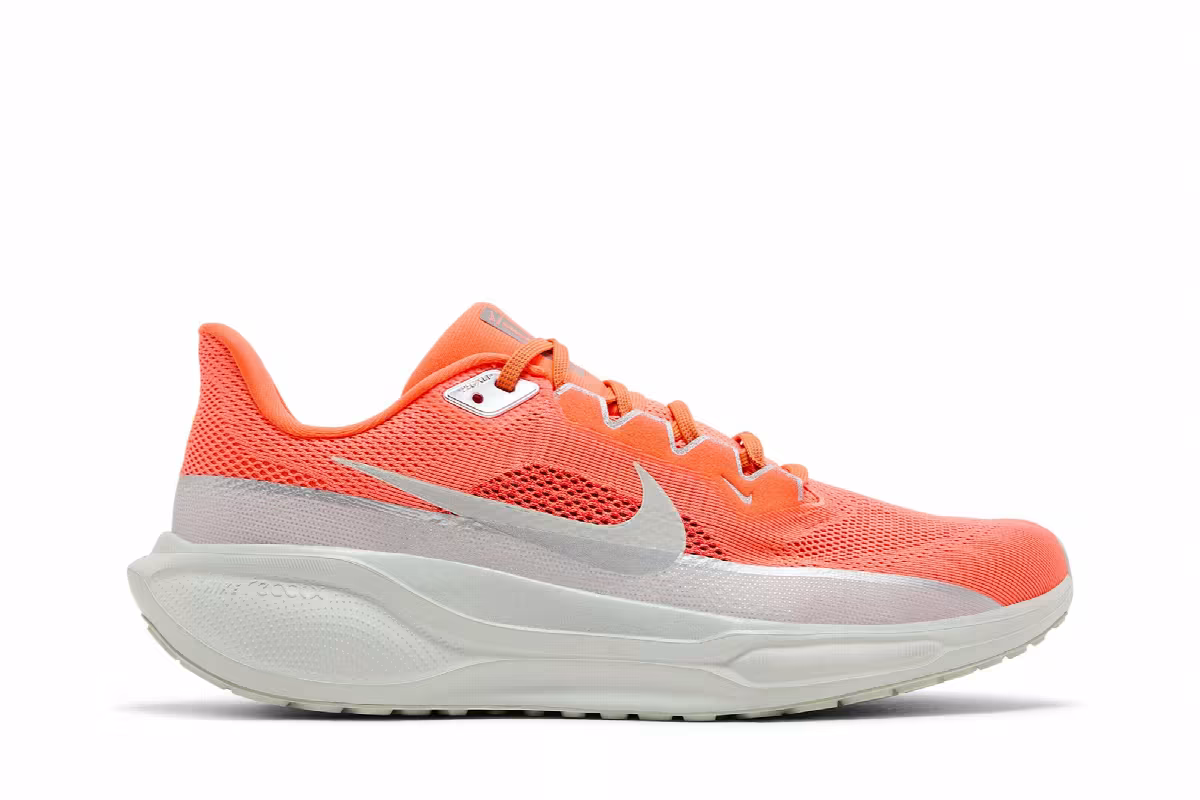Nike Air Zoom Pegasus 41 Premium Hyper Crimson, view 2