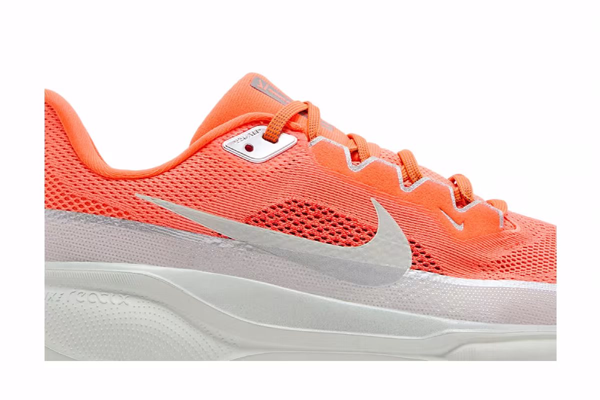 Nike Air Zoom Pegasus 41 Premium Hyper Crimson, view 3