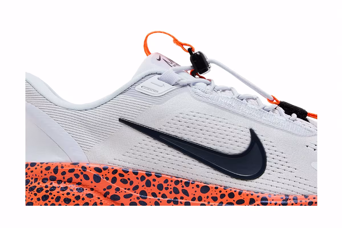 Nike Air Zoom Pegasus 41 EasyOn Electric Pack, view 3