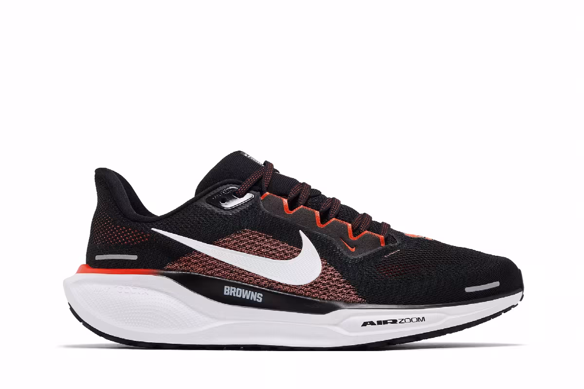 NFL x Nike Air Zoom Pegasus 41 Cleveland Browns, view 3