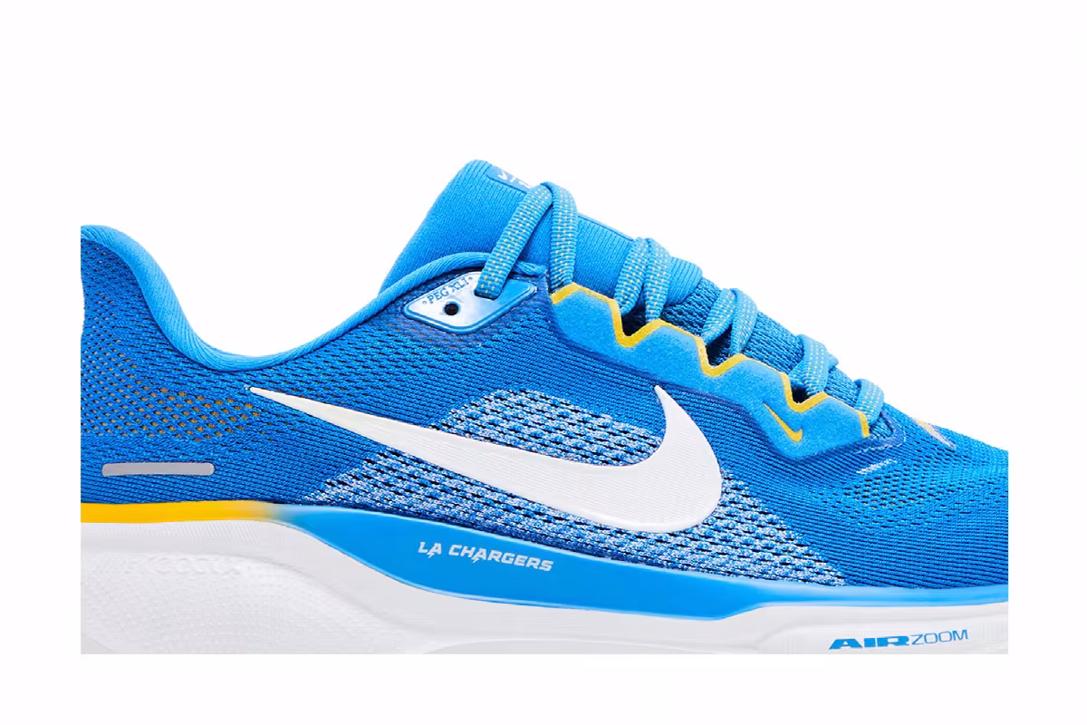 NFL x Nike Air Zoom Pegasus 41 Los Angeles Chargers, view 3