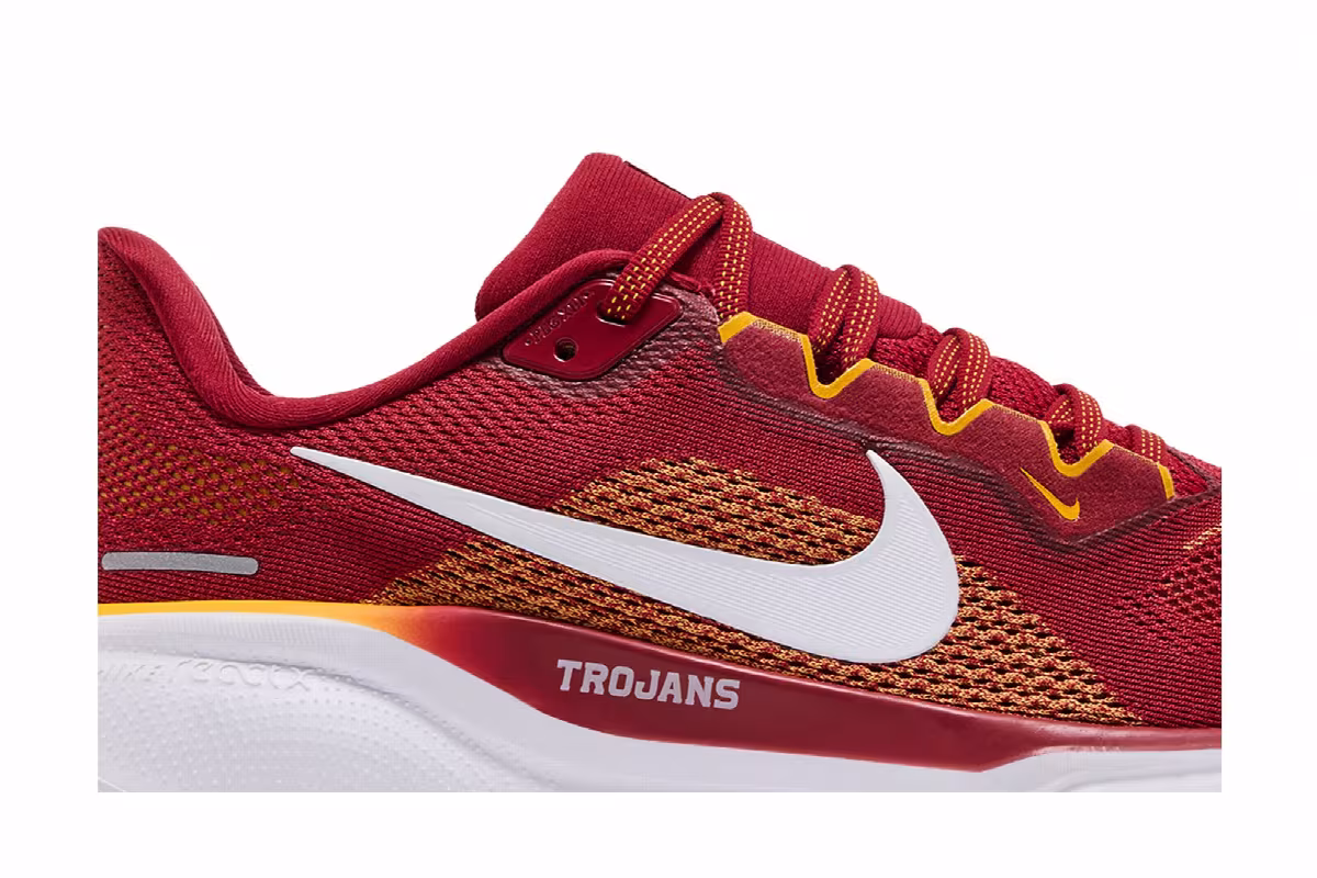 Nike Air Zoom Pegasus 41 USC, view 3