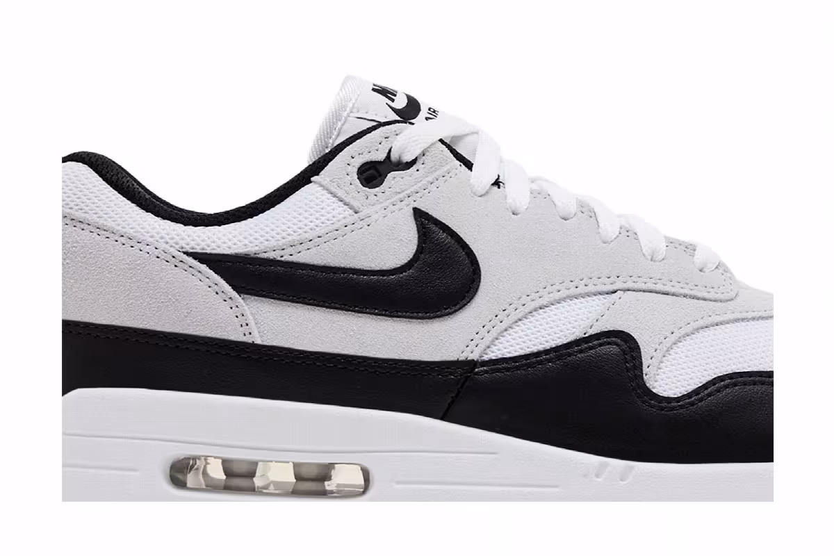 Nike Air Max 1 Essential White Pure Platinum Black, view 3