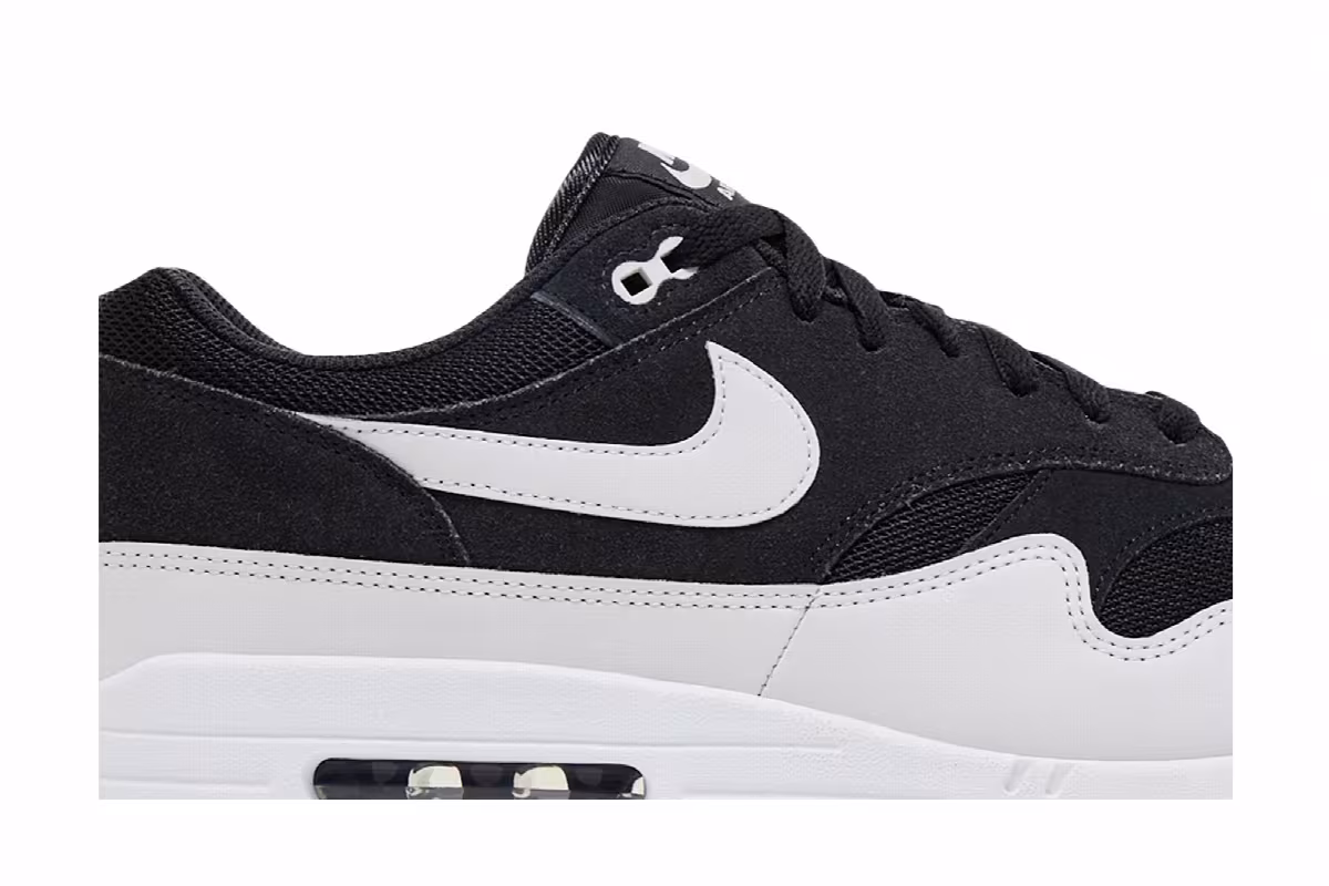 Nike Air Max 1 Essential Off Noir White, view 3