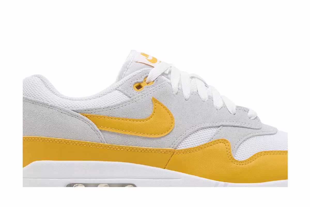 Nike Air Max 1 Essential University Gold, view 3