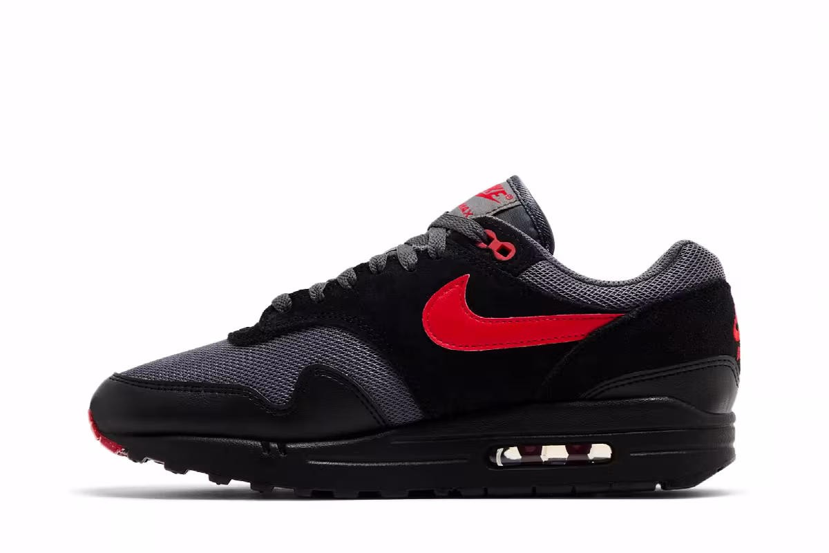 Nike Men's Air Max 1 Essential Vamps, view 4