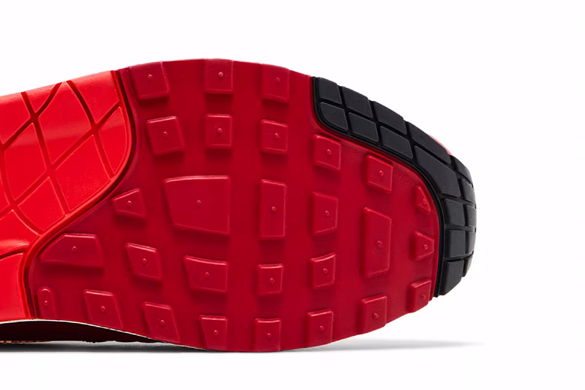 Nike Air Max 1 Gym Red Crimson, view 6