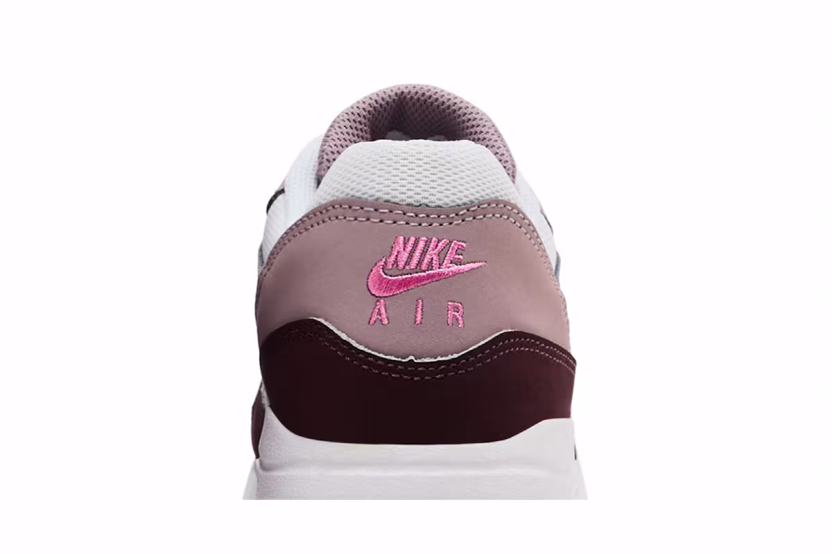Nike Air Max 1 GS Light Violet Ore Burgundy Crush, view 8