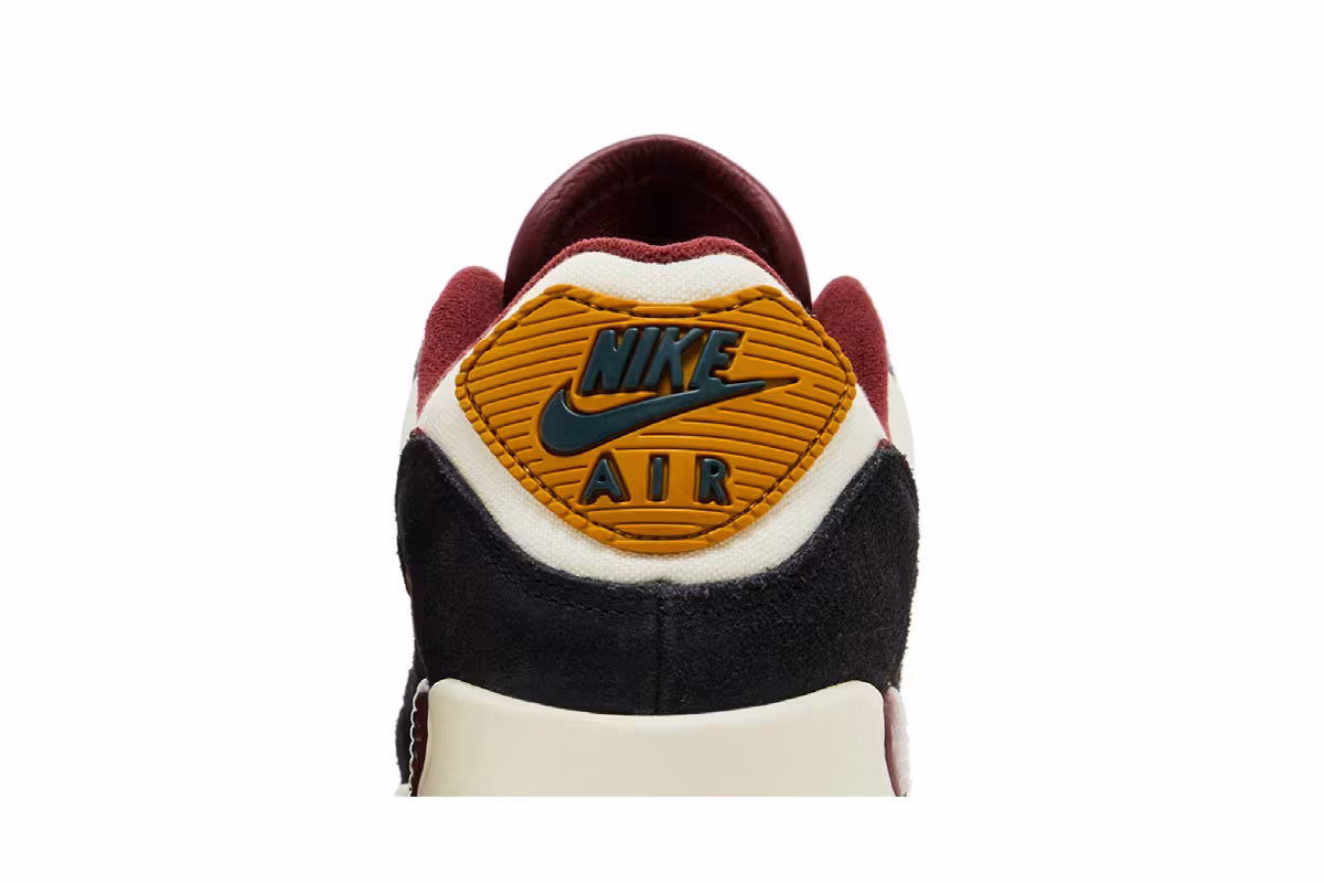 Nike Air Max 90 Coconut Milk Vintage Green, view 8