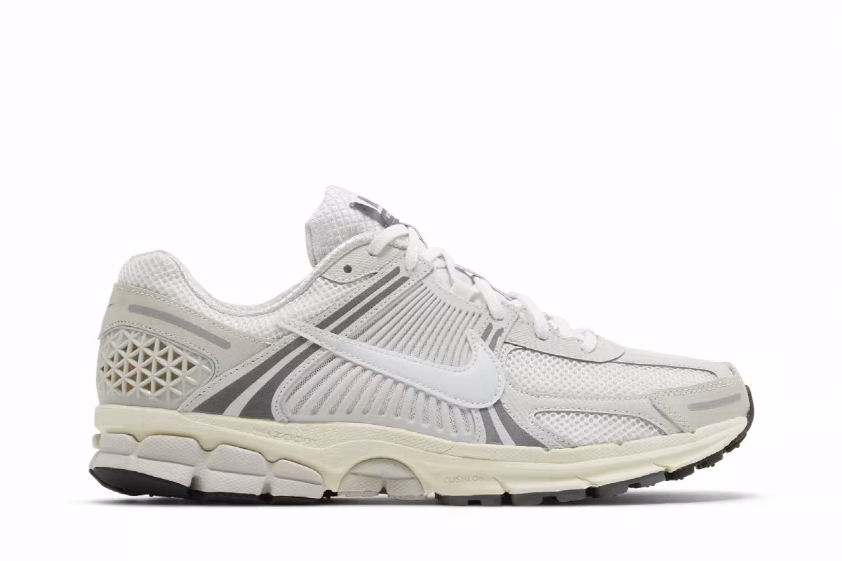 Nike Air Zoom Vomero 5 Platinum Tint, view 2