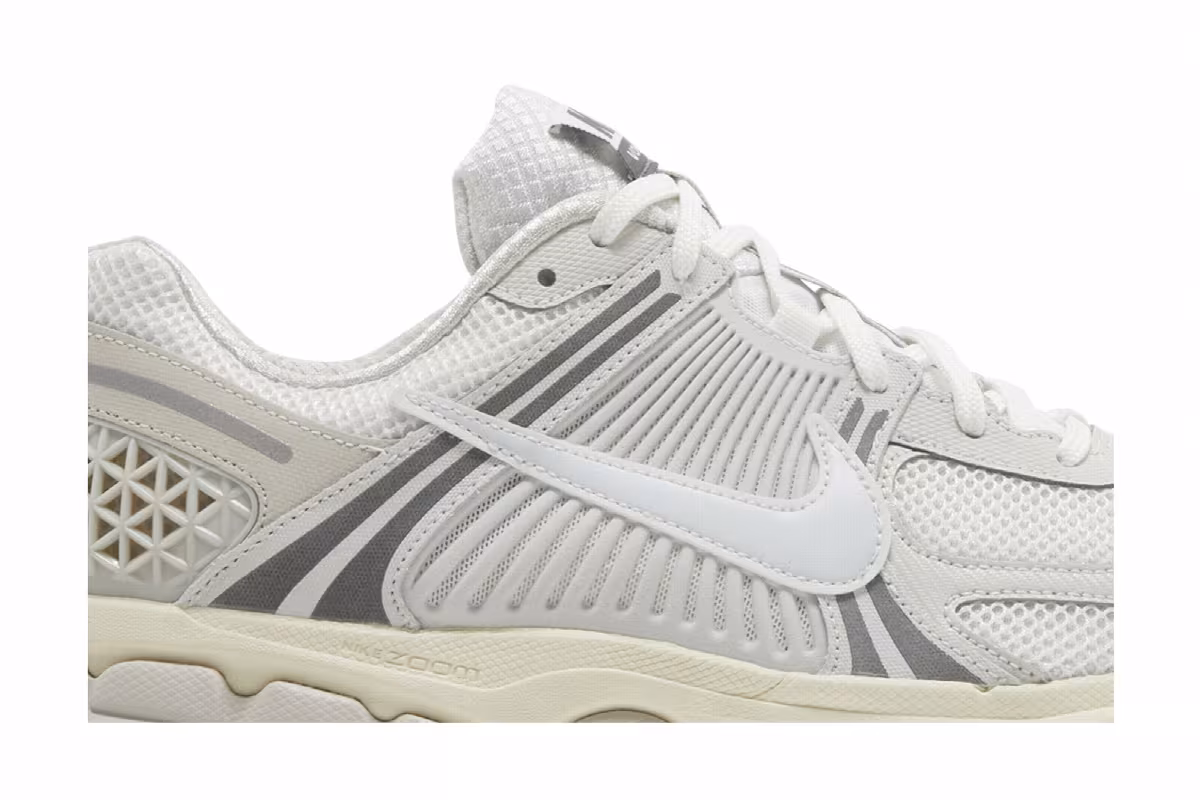 Nike Air Zoom Vomero 5 Platinum Tint, view 3
