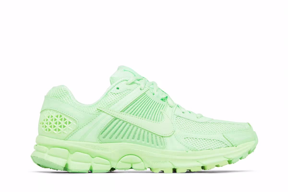 Nike Air Zoom Vomero 5 Vapor Green, view 2