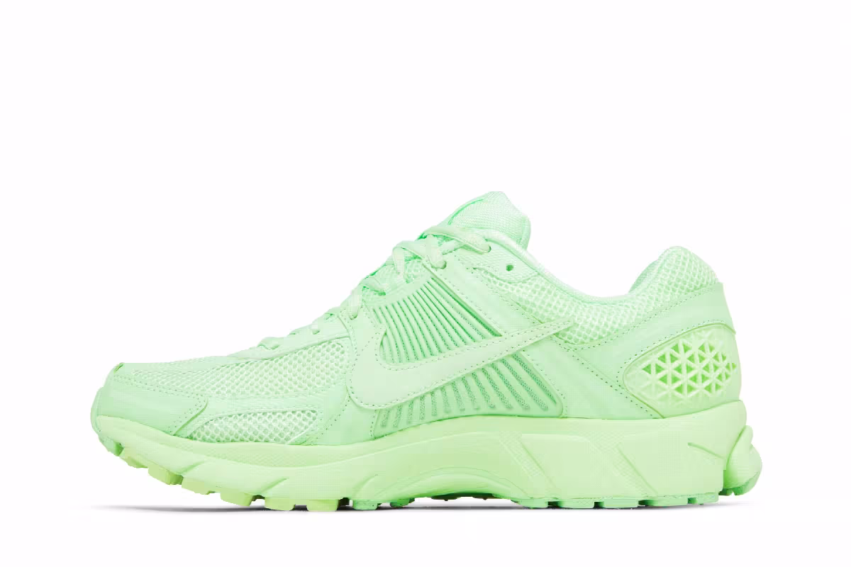 Nike Air Zoom Vomero 5 Vapor Green, view 4