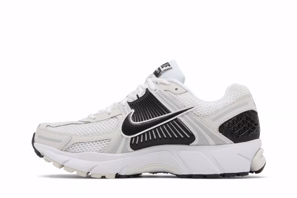 Nike Air Zoom Vomero 5 White Black, view 4