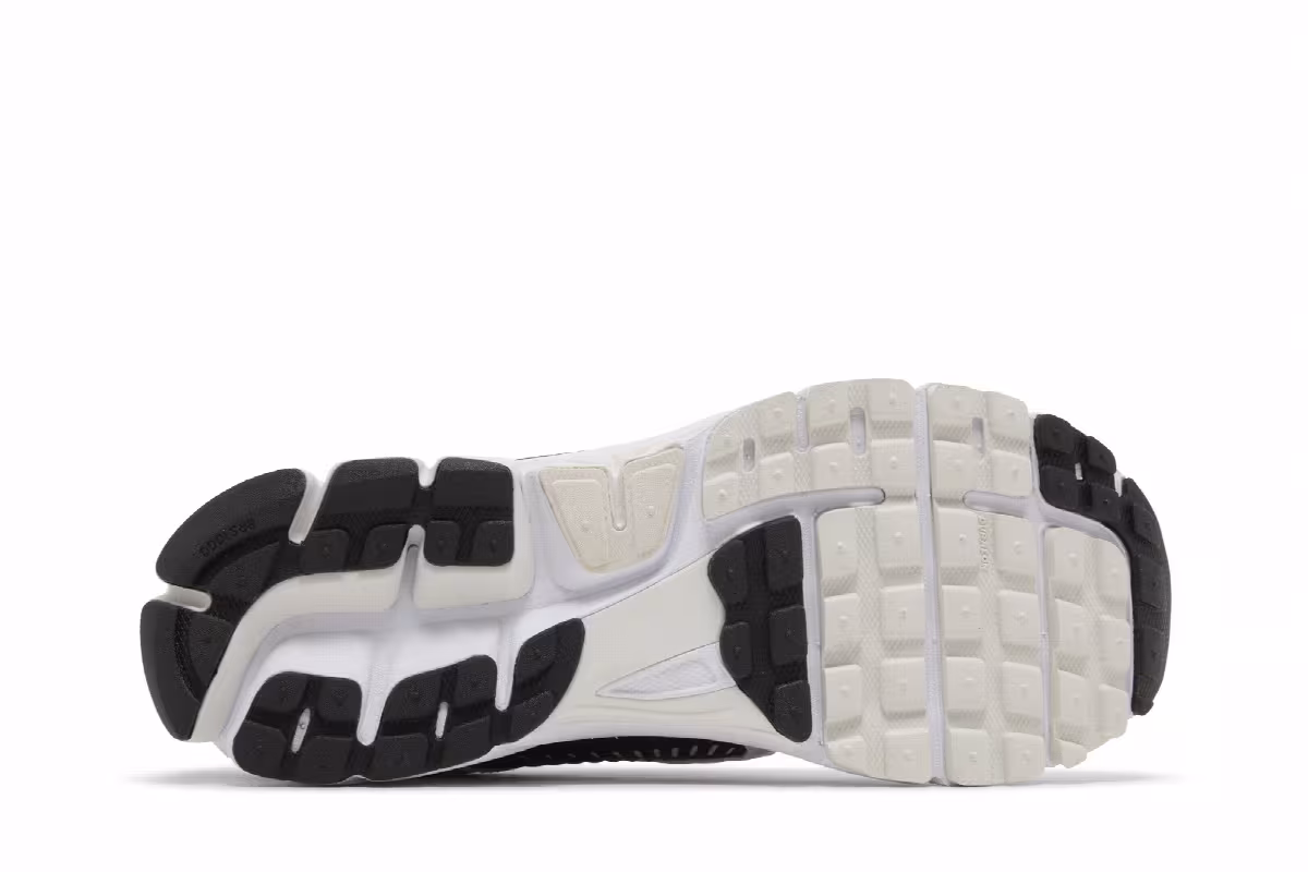 Nike Air Zoom Vomero 5 White Black, view 5